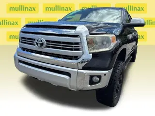 Toyota Tundra 2014 4x4 Edición 1794 Cabina CrewMax 4 puertas Cajón SB (5.7L V8)