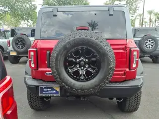 Ford Bronco 2021 4x4 First Edition Advanced 2dr SUV