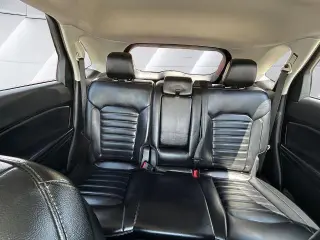 Ford Edge 2024 tracción en las cuatro ruedas SEL SUV de 4 puertas