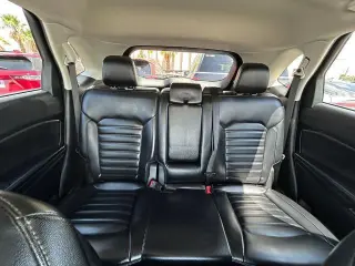 Ford Edge 2024 tracción en las cuatro ruedas SEL SUV de 4 puertas