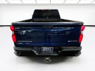Chevrolet Silverado 2500HD 2022 4x4 Custom 4dr Crew Cab SB
