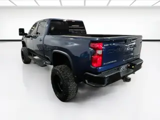 Chevrolet Silverado 2500HD 2022 4x4 Custom 4dr Crew Cab SB