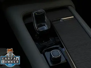 Volvo XC90 Recharge 2024 eAWD T8 Ultimate Bright Theme 6-Pasajeros 4dr SUV