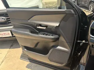 Toyota Grand Highlander 2025 AWD LE 4dr SUV