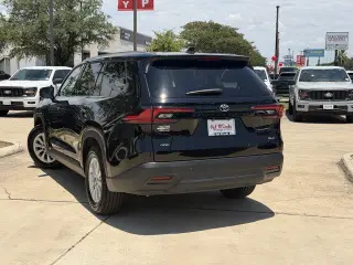 Toyota Grand Highlander 2025 AWD LE 4dr SUV