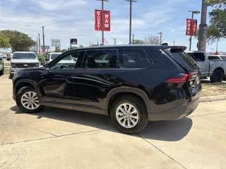 Toyota Grand Highlander 2025 AWD LE 4dr SUV