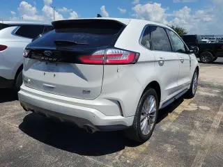 Ford Edge 2022 AWD Titanium 4dr Crossover