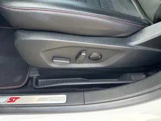 Ford Edge 2022 AWD ST-Line 4dr Crossover