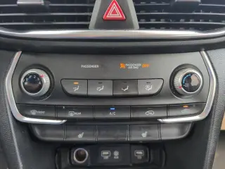 Hyundai SANTA FE 2019 SEL 2.4L 4dr Crossover