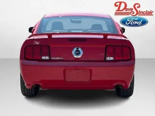 Ford Mustang 2005 GT Deluxe 2dr Fastback
