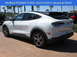 Ford Mustang Mach-E 2023 Select 4dr SUV