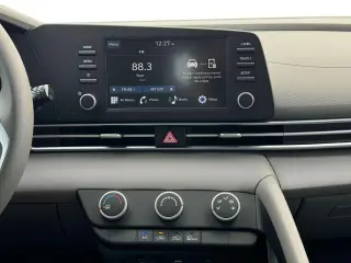 Hyundai ELANTRA 2025 SE 4dr Sedán