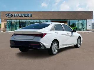 Hyundai ELANTRA 2025 SE 4dr Sedán