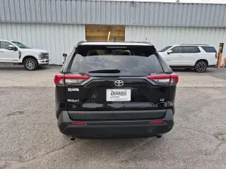 Toyota RAV4 2025 LE 4dr SUV