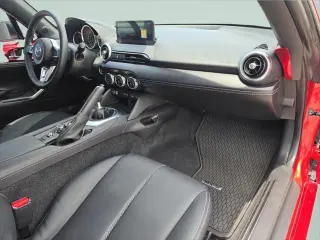 Mazda MX-5 Miata RF 2025 Grand Touring 2db Convertible 6M