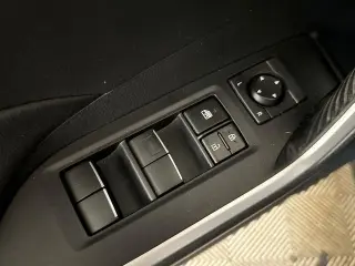 Toyota RAV4 2019 XLE Premium 4 SUV