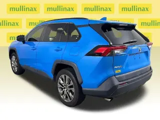 Toyota RAV4 2019 XLE Premium 4 SUV