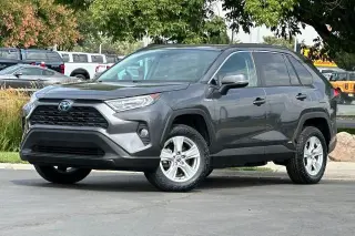 Toyota RAV4 Hybrid 2021 AWD XLE 4dr SUV