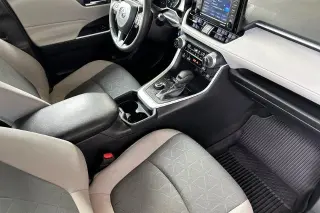 Toyota RAV4 Hybrid 2021 AWD XLE 4dr SUV