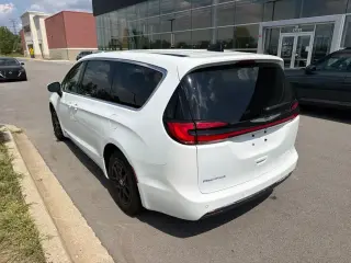 Chrysler Pacifica 2023 Touring L 4dr Mini-Van