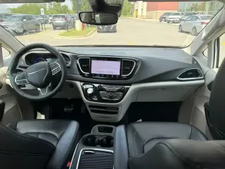 Chrysler Pacifica 2023 Touring L 4dr Mini-Van