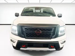Nissan Titan 2024 4x4 PRO-4X 4dr Crew Cab 5.6 ft. SB