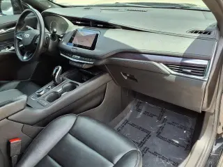 Cadillac XT4 2022 Luxury 4dr Crossover