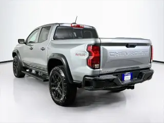 Chevrolet Colorado 2023 4x4 Trail Boss 4dr Crew Cab 5 ft. SB