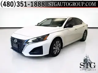 Nissan Altima 2024 2.5 S 4dr Sedán