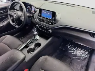 Nissan Altima 2024 2.5 S 4dr Sedán
