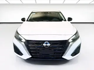 Nissan Altima 2024 2.5 S 4dr Sedán