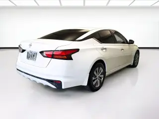 Nissan Altima 2024 2.5 S 4dr Sedán