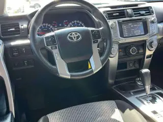 Toyota 4Runner 2016 4x4 SR5 4dr SUV