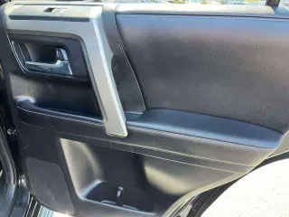 Toyota 4Runner 2016 4x4 SR5 4dr SUV