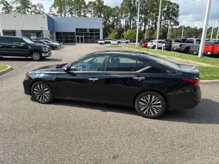Nissan Altima 2024 2.5 SV 4dr Sedán