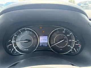 Nissan Armada 2020 4x2 SV SUV de 4 puertas