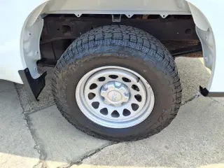 Chevrolet Silverado 1500 2023 4x4 Camioneta de Trabajo 4puertas Cabina Crew 5.8 ft. SB