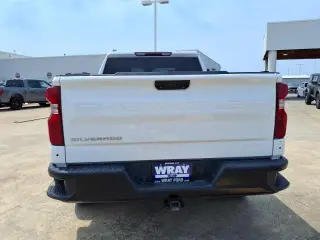 Chevrolet Silverado 1500 2023 4x4 Camioneta de Trabajo 4puertas Cabina Crew 5.8 ft. SB
