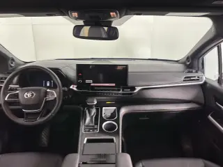 2025 Toyota Sienna