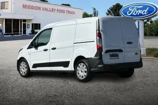 Ford Transit Connect 2023 XL 4 puertas furgón largo de carga con puertas traseras de carga