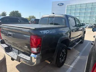 Toyota Tacoma 2016 4x4 SR V6 4dr Double Cab 5.0 ft SB
