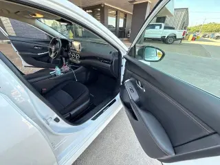 Nissan Sentra 2024 SR 4dr Sedán