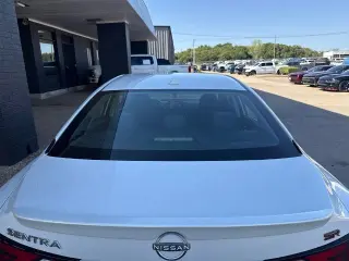 Nissan Sentra 2024 SR 4dr Sedán
