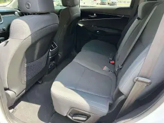 Kia Sorento 2019 S V6 4dr SUV
