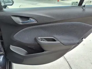 Chevrolet Cruze 2016 LT Automático 4 puertas Sedán con 1SD