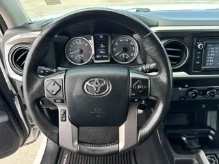 Toyota Tacoma 2016 4x2 SR5 V6 4dr Double Cab 5.0 ft SB