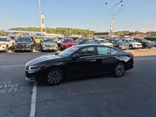 Nissan Altima 2024 2.5 SV 4dr Sedán