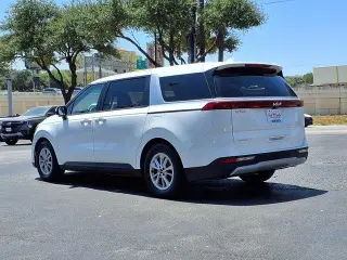 Kia Carnival 2023 LX 4dr Mini-Van
