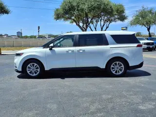 Kia Carnival 2023 LX 4dr Mini-Van