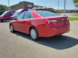 Toyota Camry 2013 LE 4dr Sedán